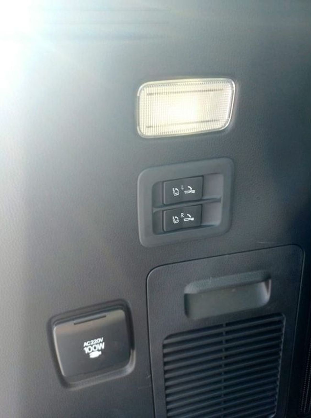 تويوتا لاند كروزر VX 3.5L VX+ 3.5L petrol Europe specs (For export only)