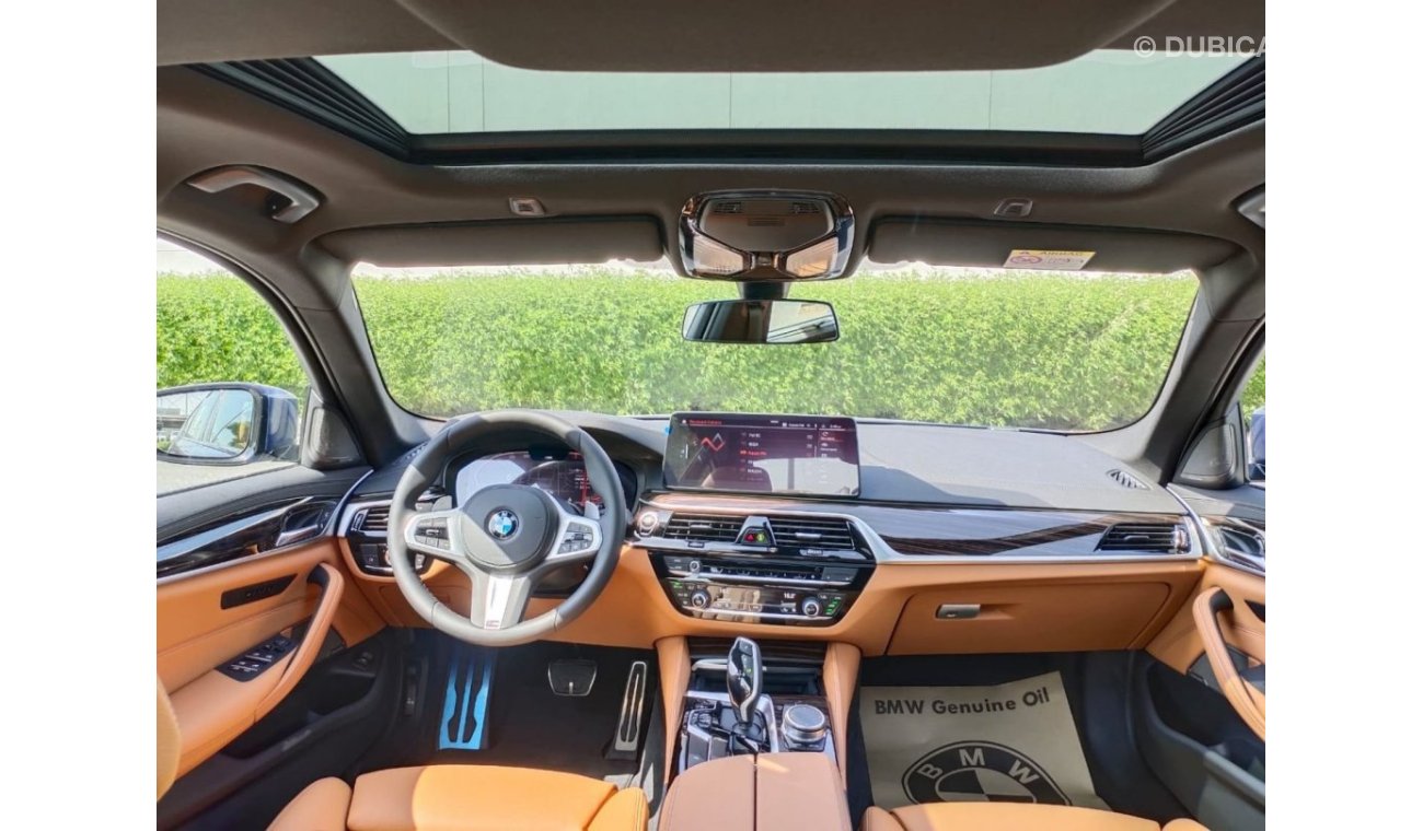 بي أم دبليو 530i لاكجري M سبورت باكج