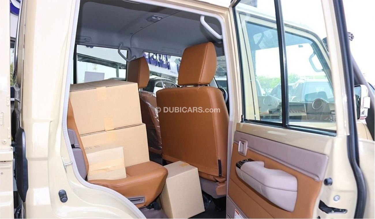Toyota Land Cruiser Pick Up 2023 LAND CRUISER SERIE79 70TH V8 4.5L DIESEL M/T