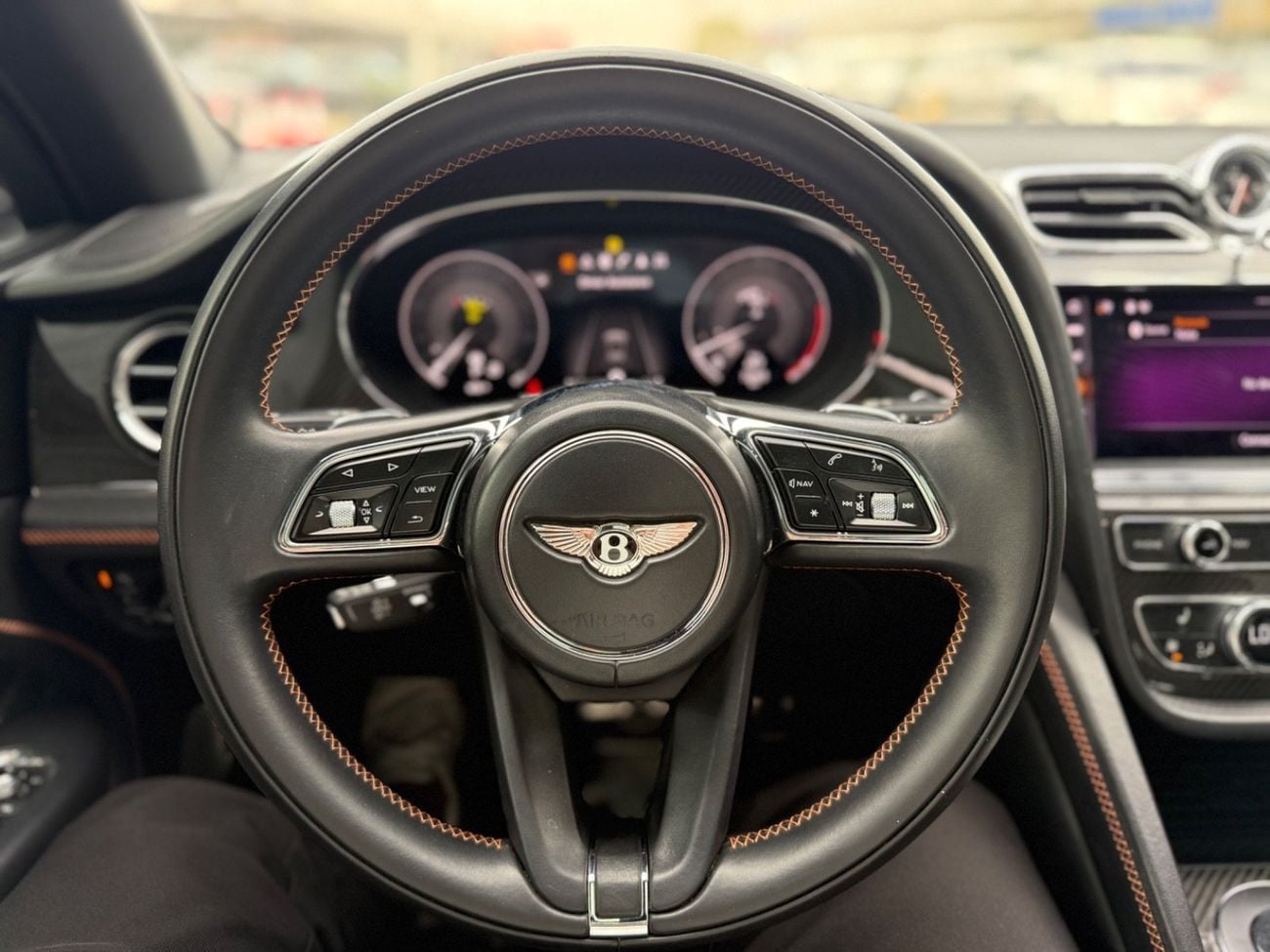 بنتلي بينتايجا LP-640 S Black Edition 4.0T
