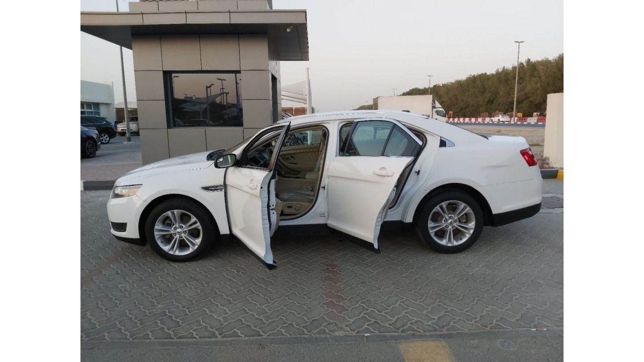 Ford Taurus SEL Very Clean Car