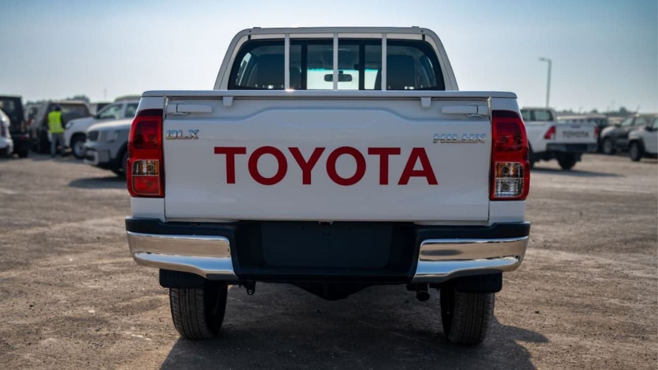 Toyota Hilux DLX-G Automatic| 2.4L | 4WD | Diesel | 5 Seats | 4 Doors