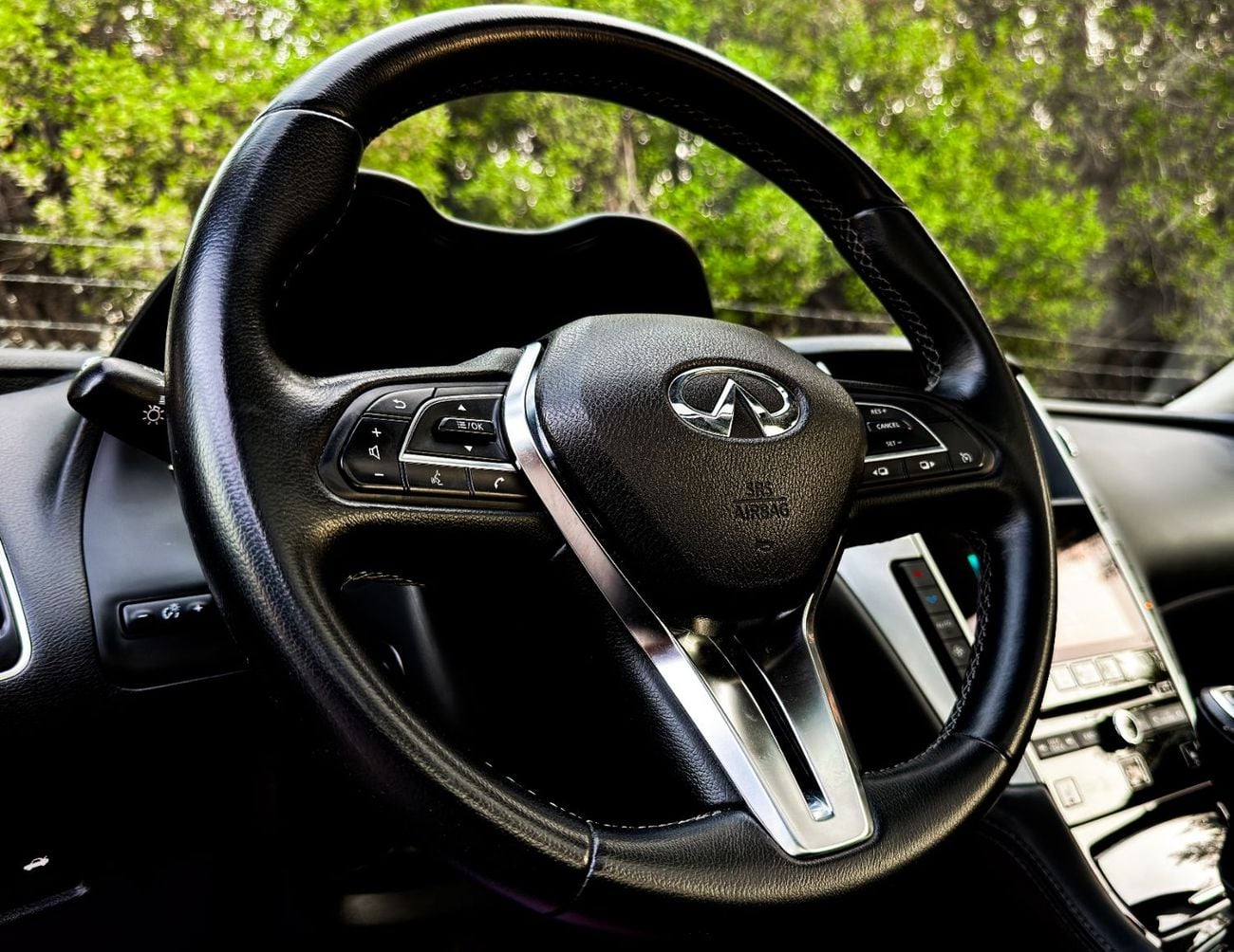 Infiniti Q50 LUXE