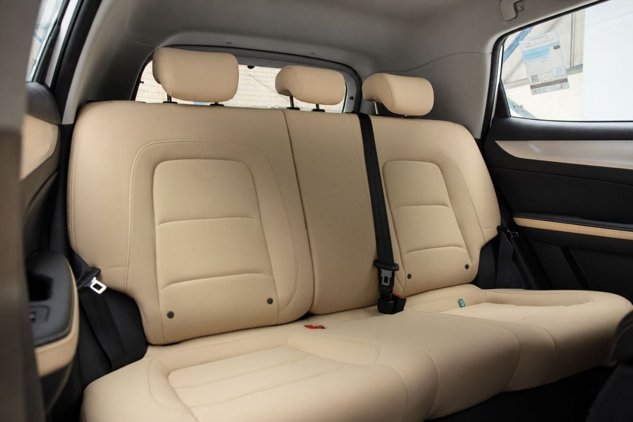 Kaiyi X3 Pro Luxury 1.5L - White Inside Silk Beige | Export Only