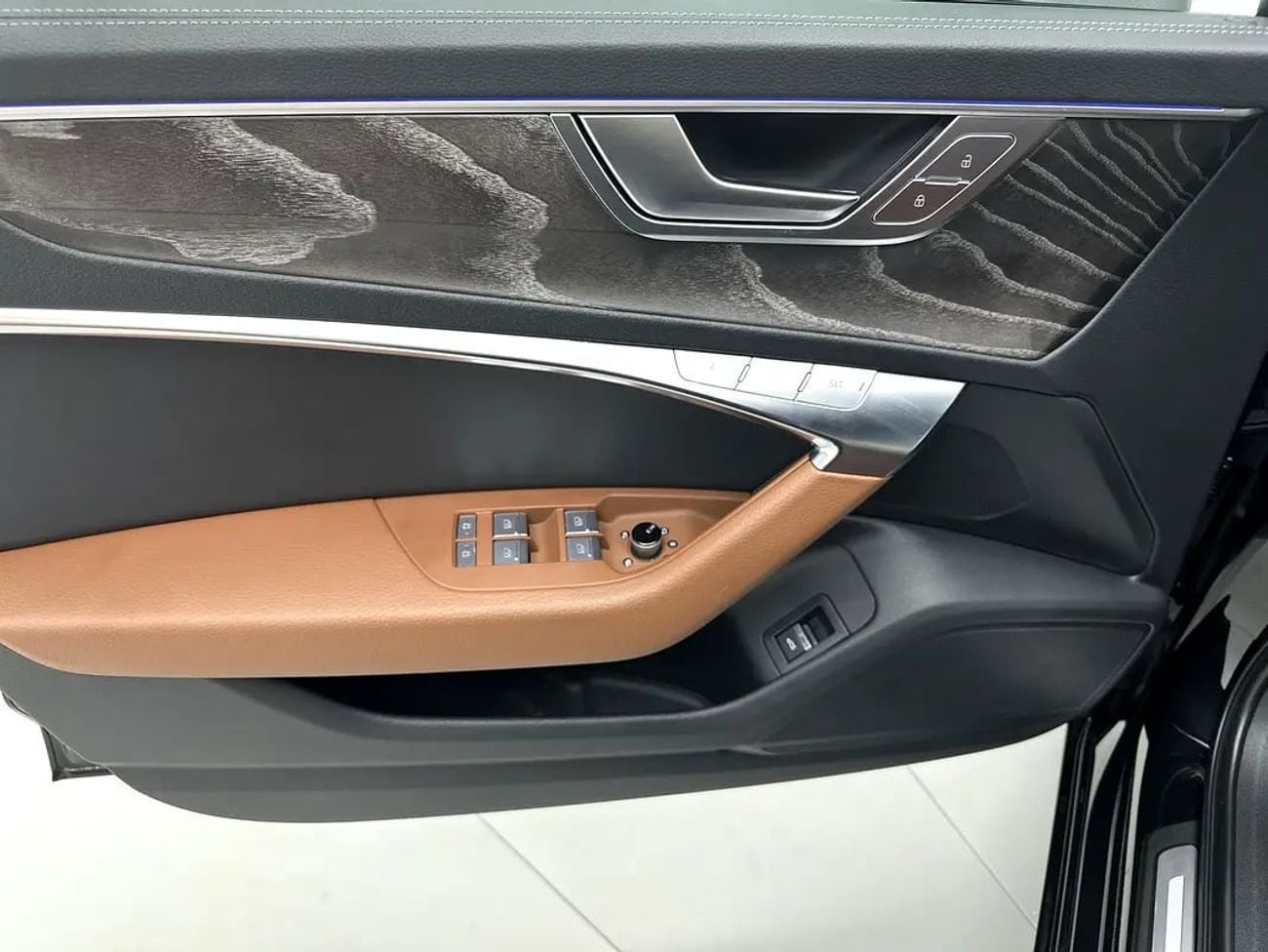 أودي A6 40 TFSI ADVANCED Sedan 40 TFSI 190hp Progress (Ref# 63455)