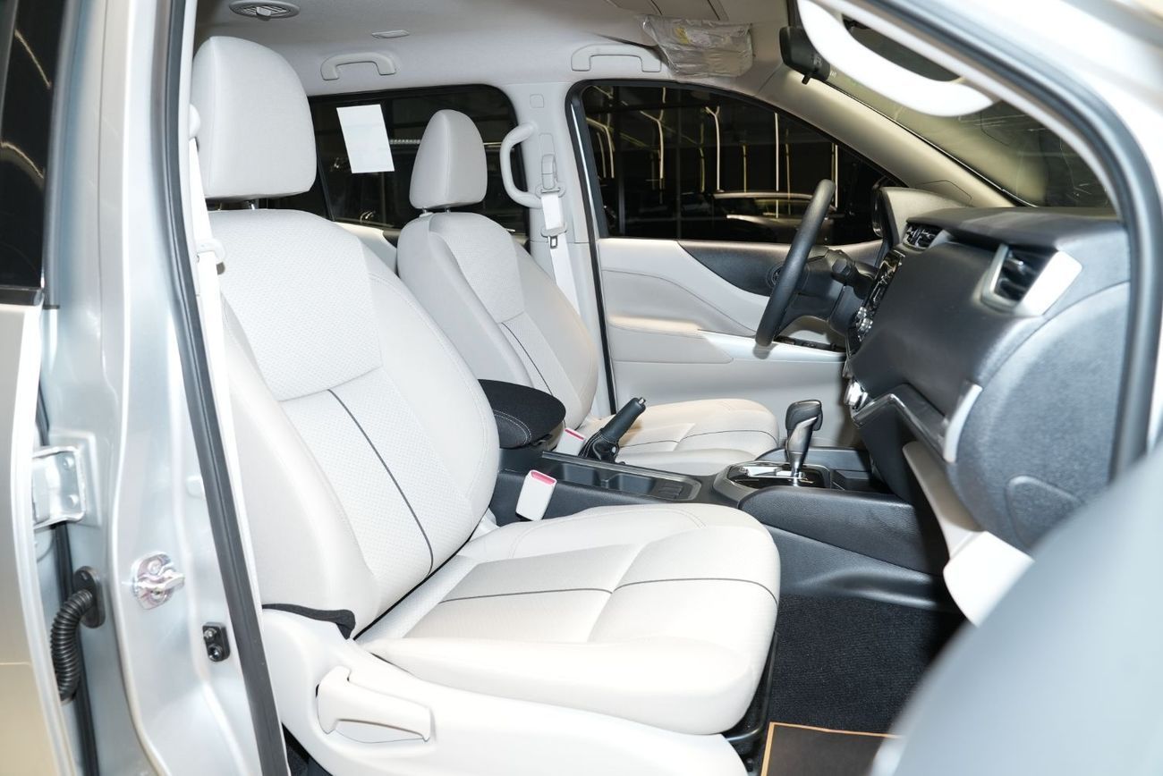 نيسان إكستيرا SE 2.5L RWD