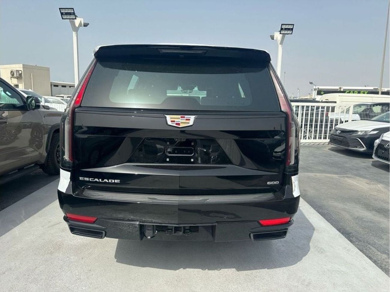 كاديلاك إسكالاد Sport Platinum 6.2L 4WD