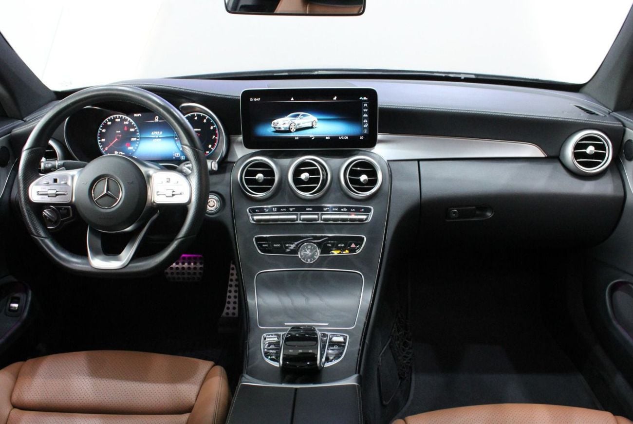 Mercedes-Benz C 200 C200 // GCC