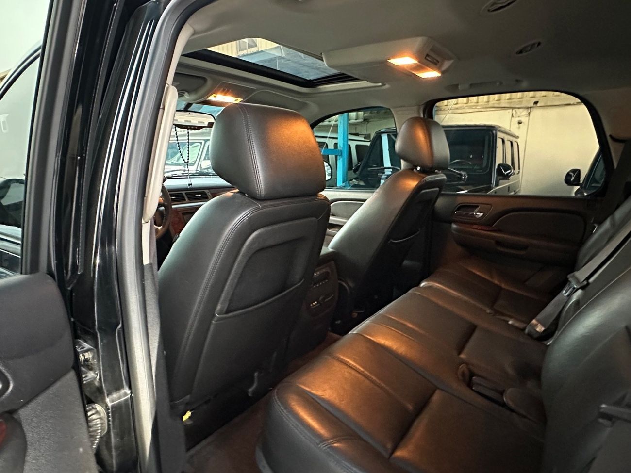 شيفروليه تاهو Hybrid – 6.0L V8 Hybrid | 332 HP |2013 | Full Options | Excellent Condition