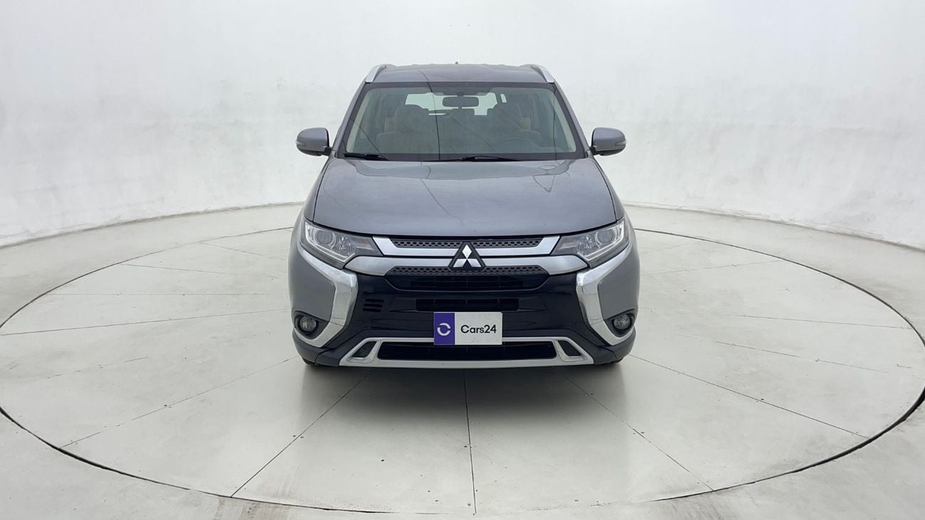 Mitsubishi Outlander 516992.4L 2022 | 0 DP | 810/Month | 30 Day Return | Service History