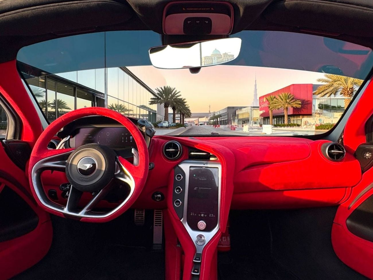 McLaren 750S Spider AED 27,999 P.M | MCLAREN 750S SPIDER MSO | 4.0L TWIN TURBO V8 | WARRANTY &amp; SERVICE PLAN | GCC SP