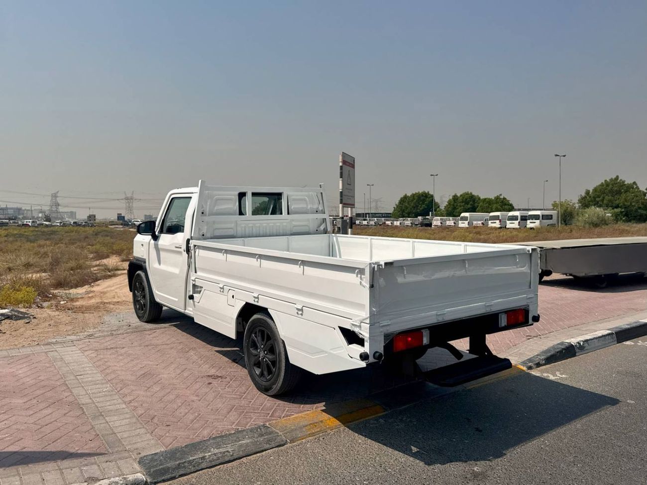 Toyota Tamaraw 2025 TOYOTA HILUX TAMARA S/CAB P/UP 4X2 2.4L DIESEL AT DROPSIDE BRAND NEW 0KM