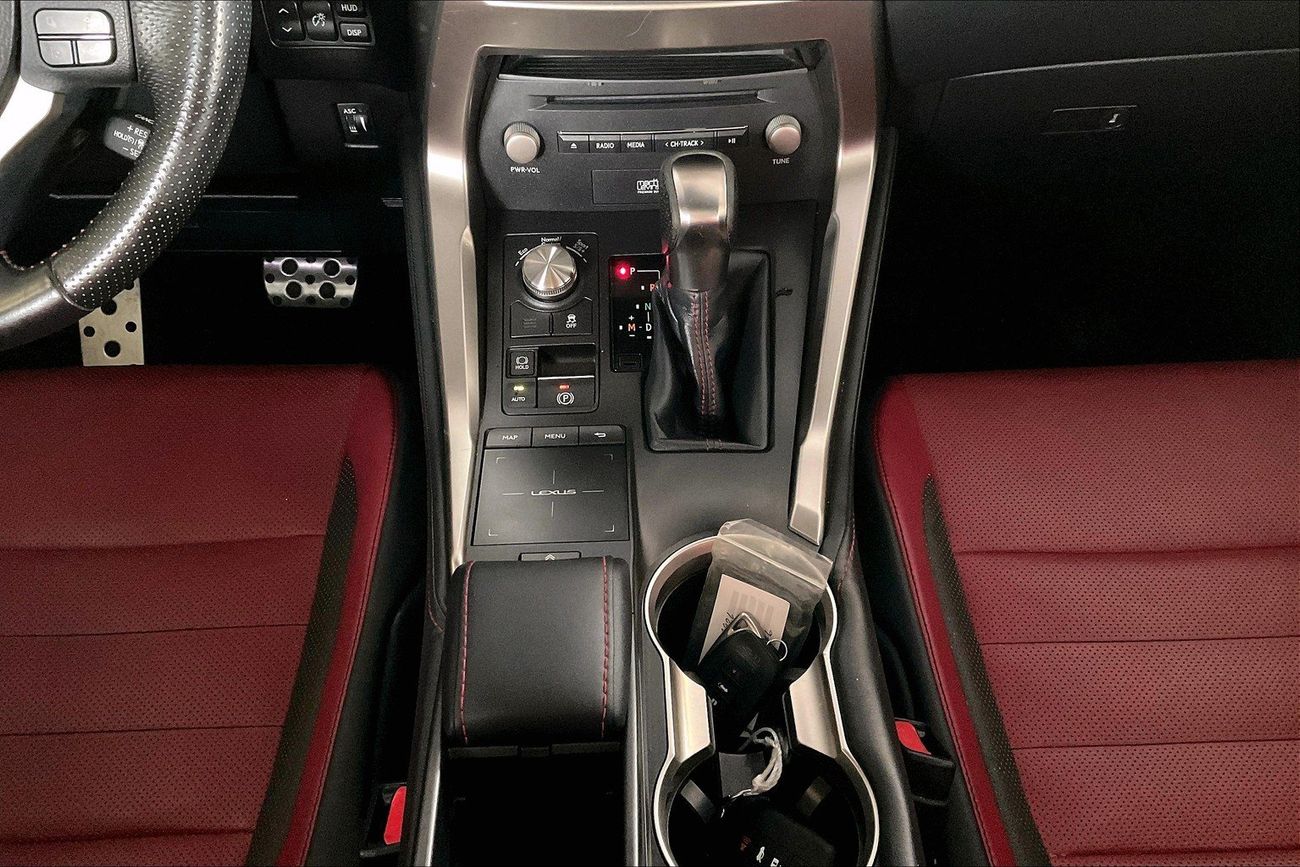 لكزس NX 300 F Sport Platinum | شامل الضمان | 0 ﺪﻔﻋﺓ ﺃﻮﻟﻯ