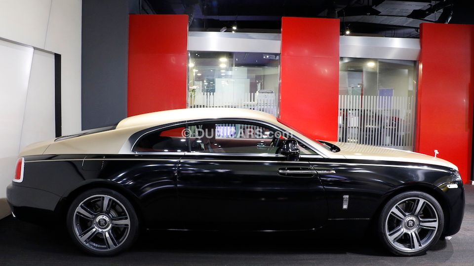 Used Rolls-Royce Wraith Gold Vinyl Wrap 2014 for sale in Dubai - 93859