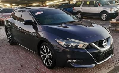 Nissan Maxima SV 3.5L Luxury and top condition