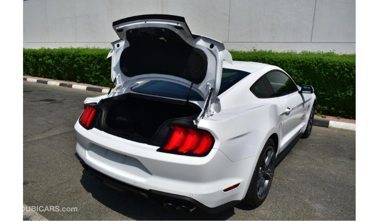 Ford Mustang Fastback GT Premium V8 5.0L AT