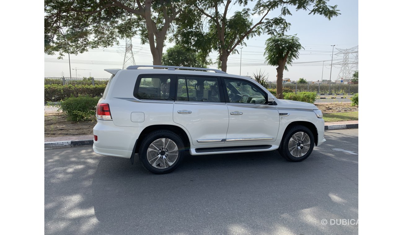 Toyota Land Cruiser VXS GRANDTOURING S MODEL 2021 ( WARRANTY & SERVICES )