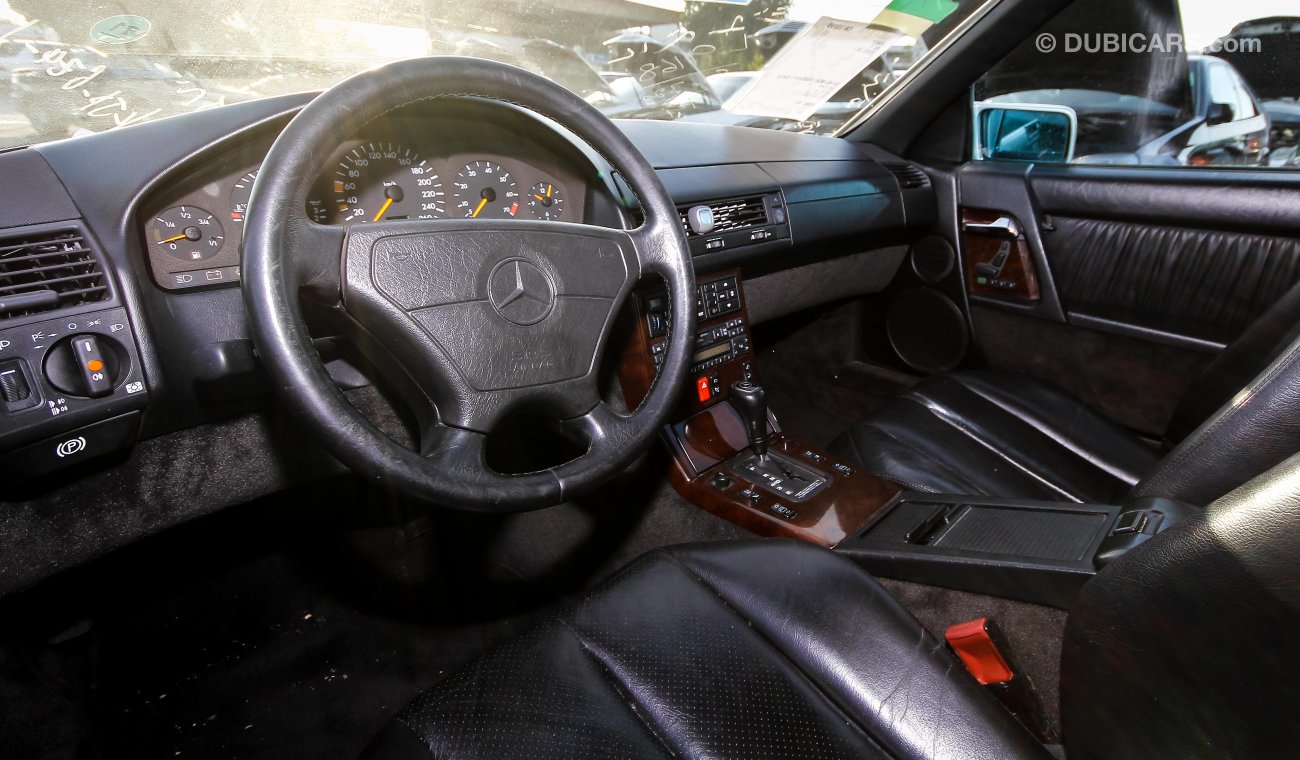 مرسيدس بنز SL 320 With SL 500 Badge