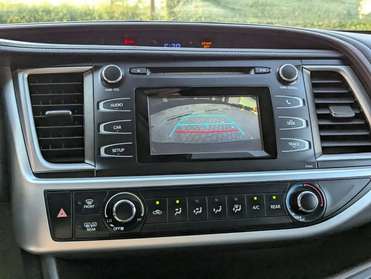 تويوتا هايلاندر Le Plus 3.5L V6- Rear Camera - 7 Seater