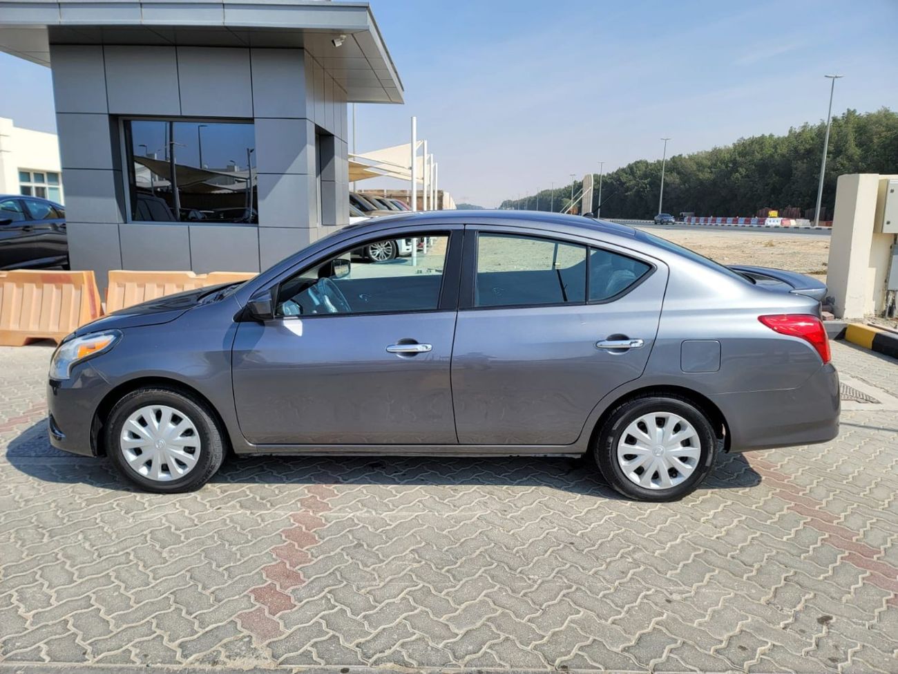 Nissan Versa Very Clean Car