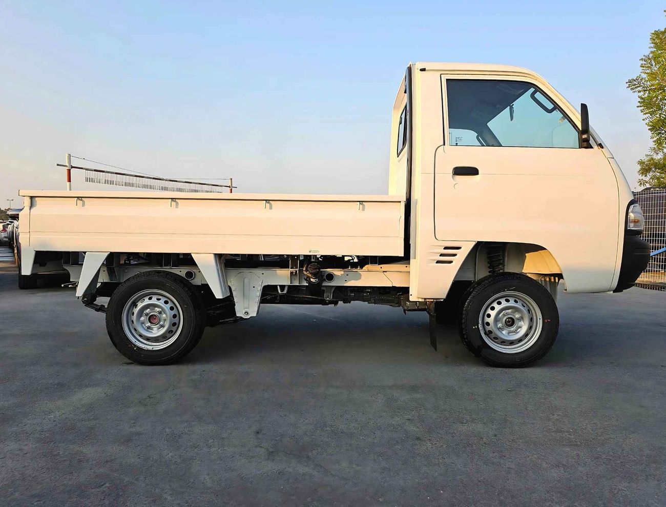 Suzuki Super Carry 1.2L / PETROL / M/T / MANUAL WINDOWS/ ONLY FOR EXPORT