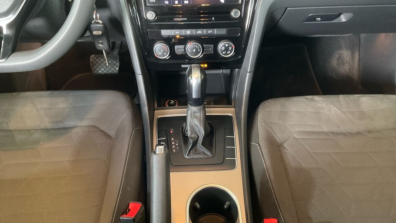 فولكس واجن باسات Trendline | شامل الضمان | 0 ﺪﻔﻋﺓ ﺃﻮﻟﻯ