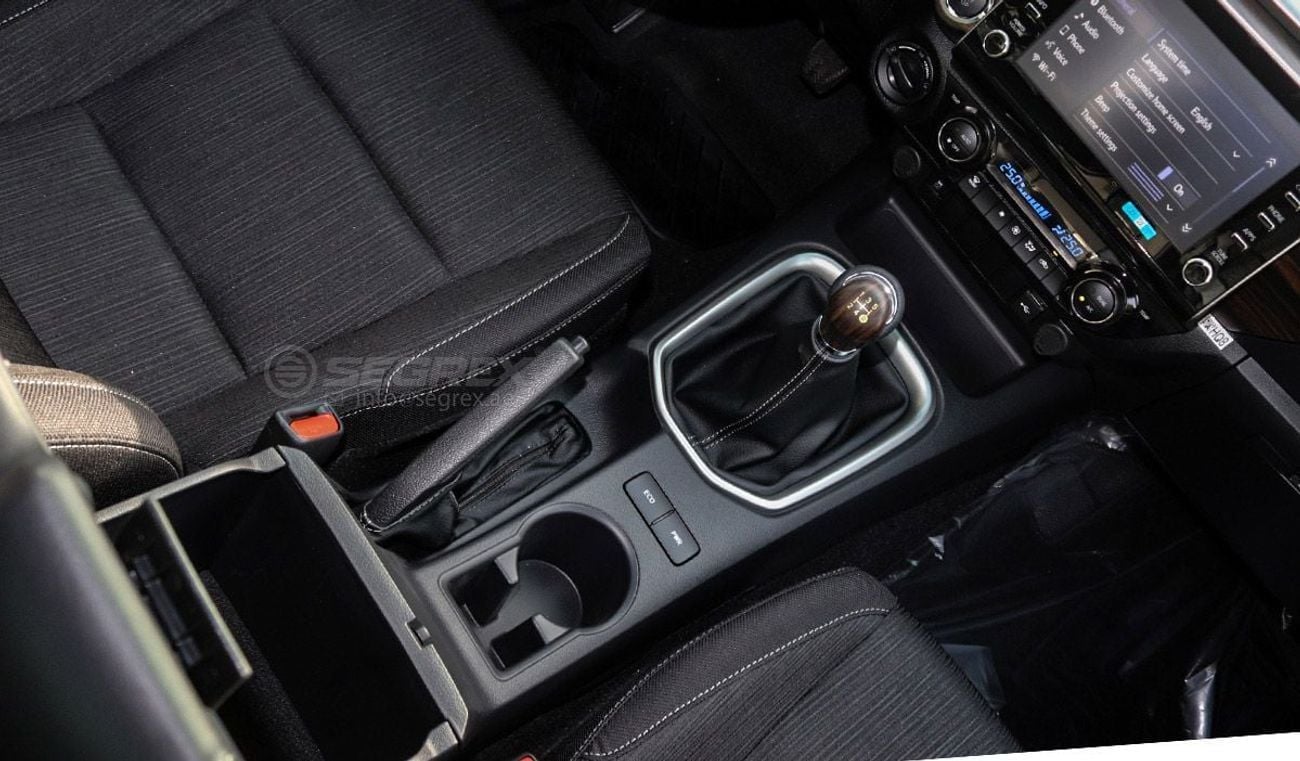 تويوتا هيلوكس 2025 Model Toyota Hilux DC, 2.7L Petrol, 4WD 5M/T