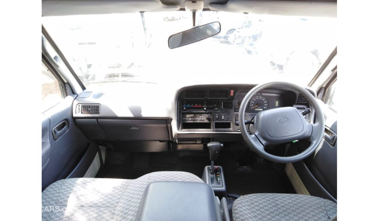 تويوتا هاياس Hiace Commuter RIGHT HAND DRIVE (Stock no PM 302 )