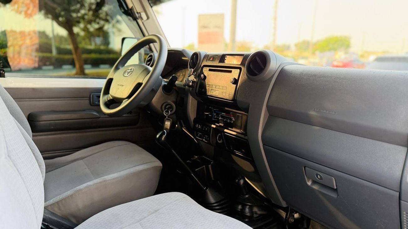 Toyota Land Cruiser Pick Up FULLY OFF-ROAD MODIFIED | DOUBE CABIN | MANUAL TRANSMISSION | SIDE AWNING CAMPING TENT | 4.5L | LHD