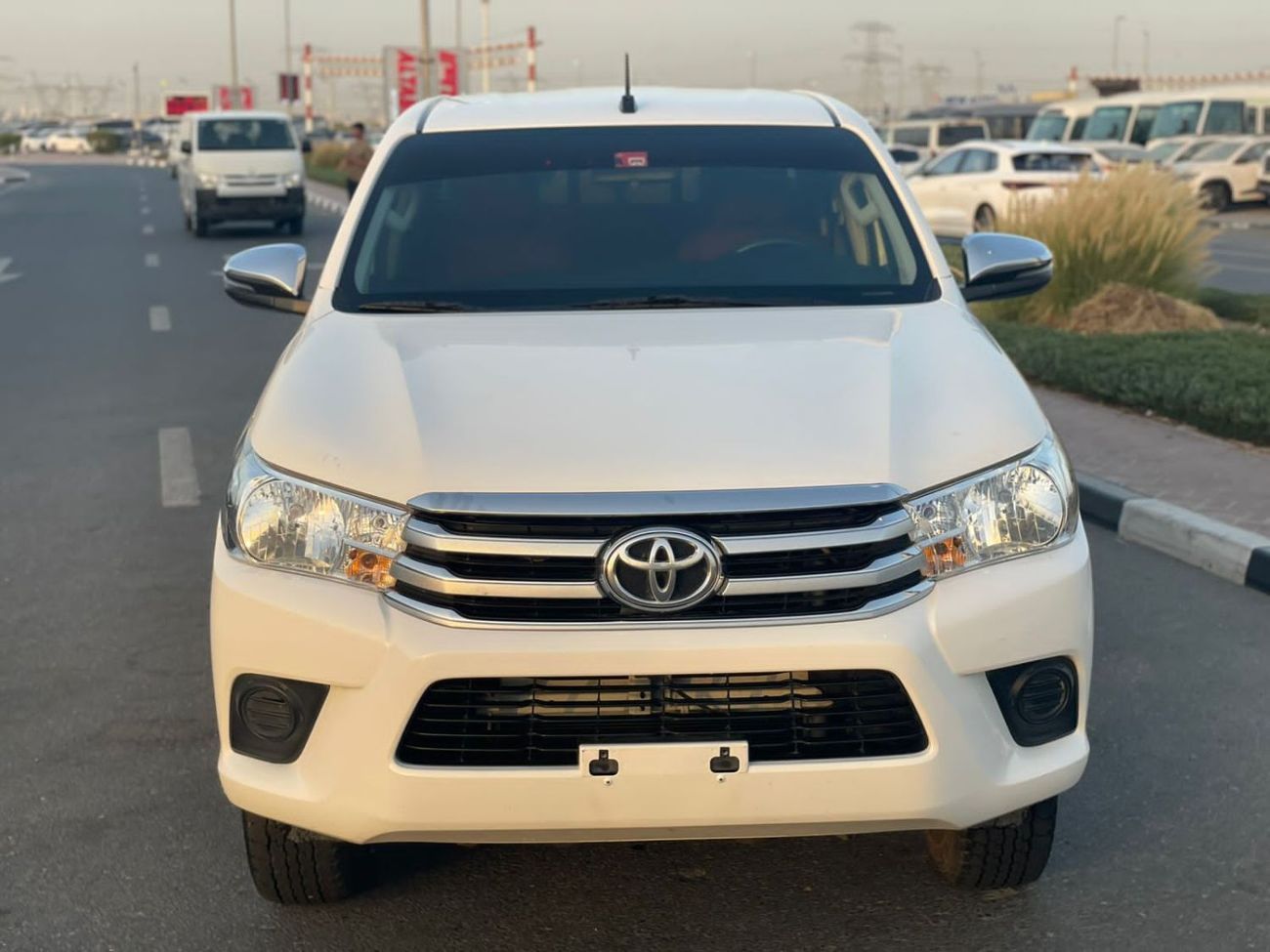 Toyota Hilux 2021 Toyota Hilux SR5 2.7L V4 - Automatic 4x4 AWD - Door Auto - Patrol Fuel - Side Step -