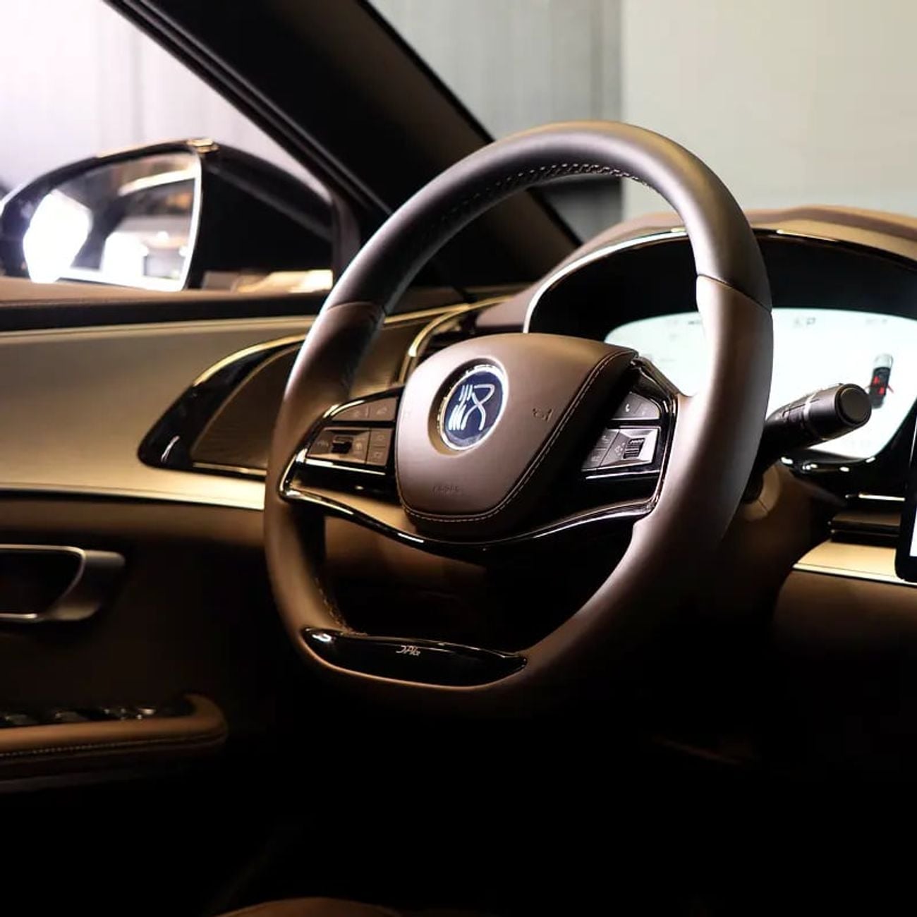 BYD HAN 2,107 p.m • 0% Downpayment • PHEV