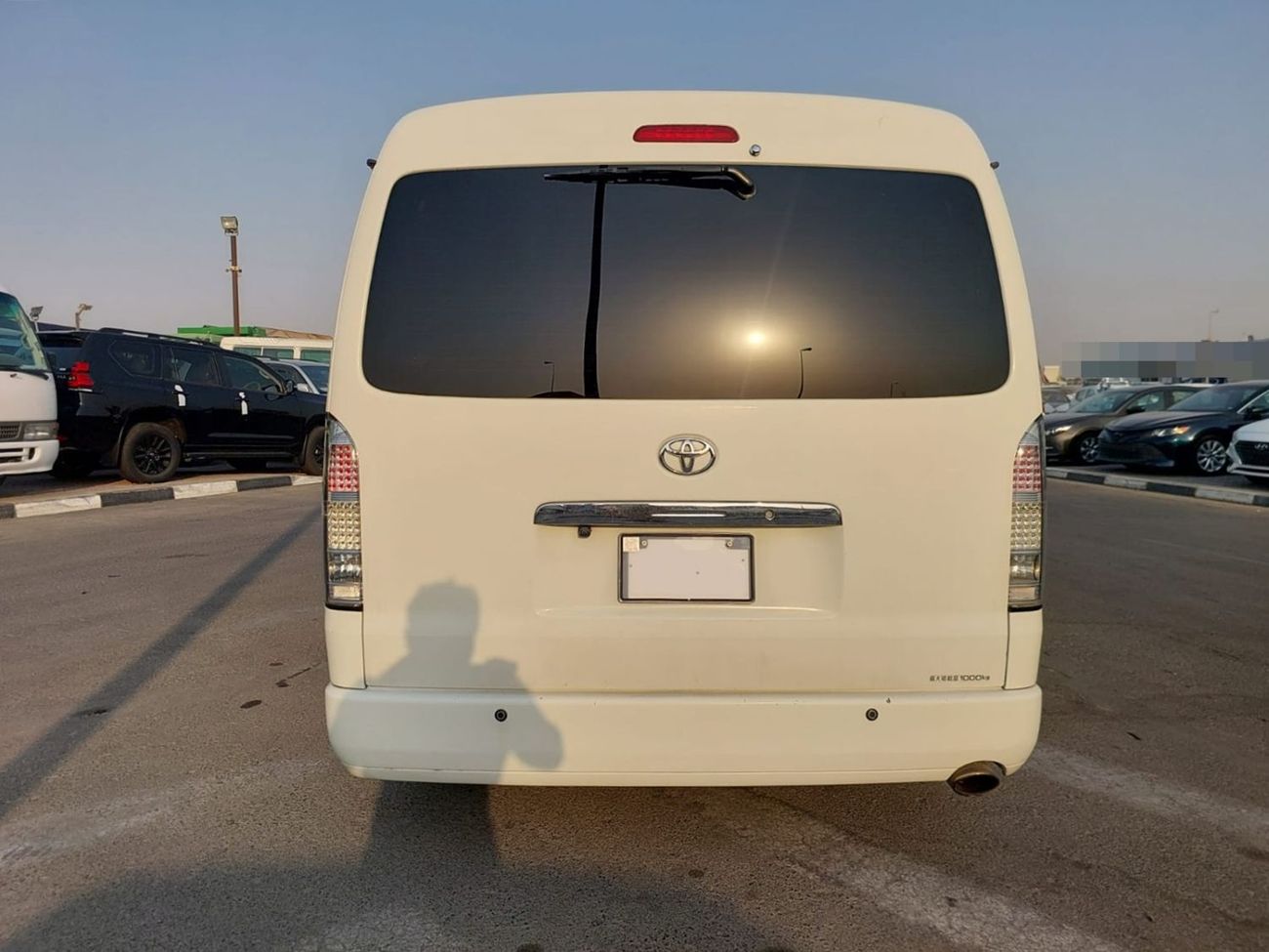 تويوتا هاياس TOYOTA HIACE VAN RHD 2009 MODEL 2.7 L PETROL AUTOMATIC(PM02291)