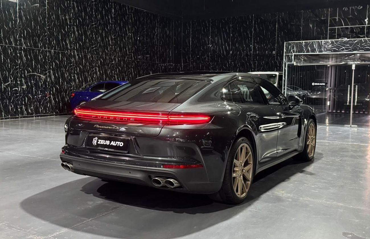 Porsche Panamera 4S E- HYBRID 2025 Porsche Panamera, 2029 Porsche Warranty, Just Been Serviced, Very Low