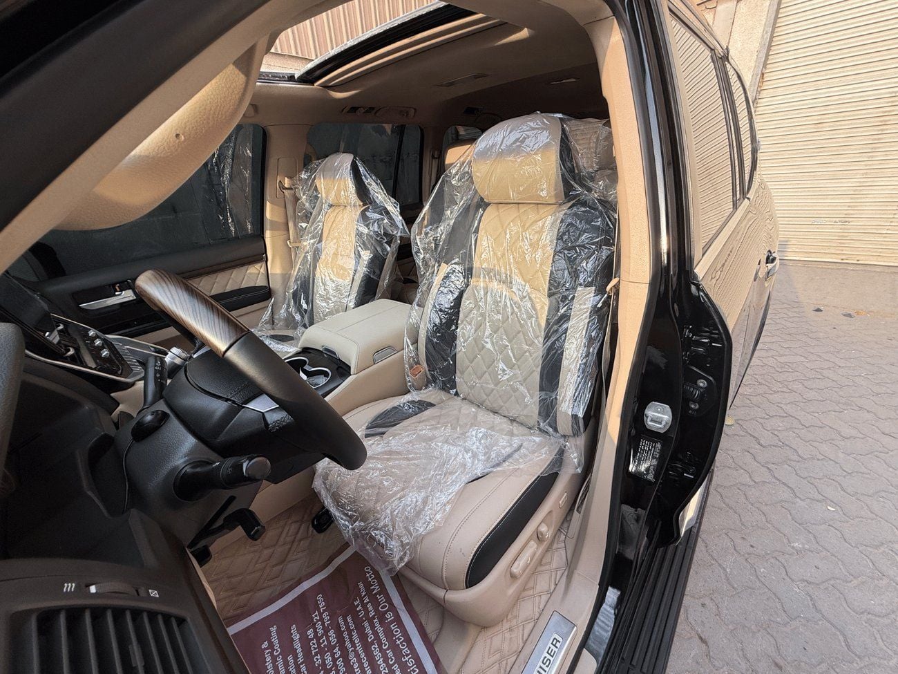 Toyota Land Cruiser VXR 4.6L 4WD
