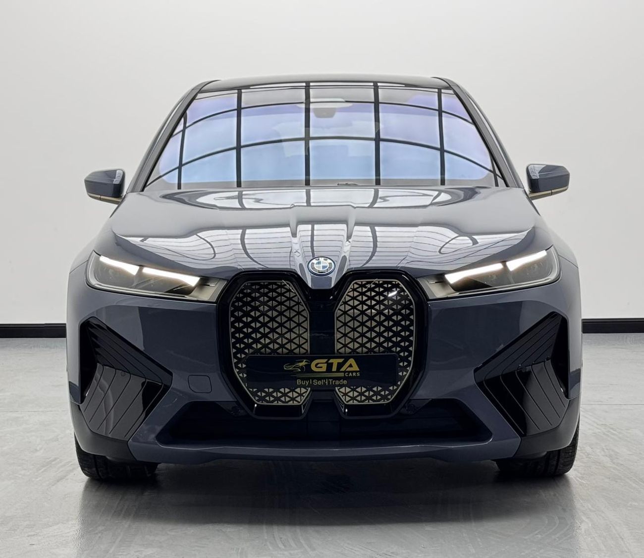 BMW iX 2023 BMW iX xDrive40, 2028 BMW Warranty, 2029 WMW Service Pack, 2031 BMW Battery Warranty, GCC