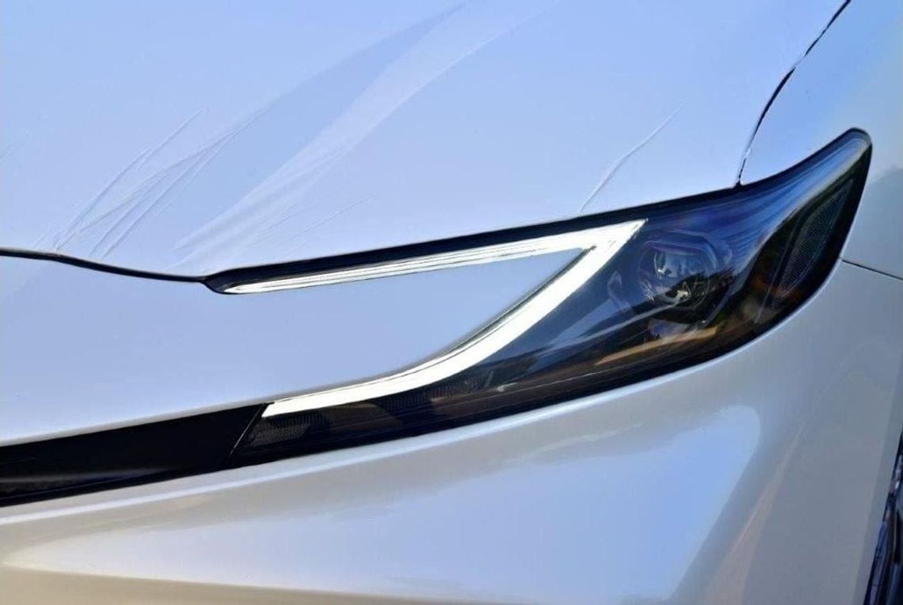 تويوتا كامري E HYBRID 2.5L PETROL 5 SEAT AUTOMATIC TRANSMISSION