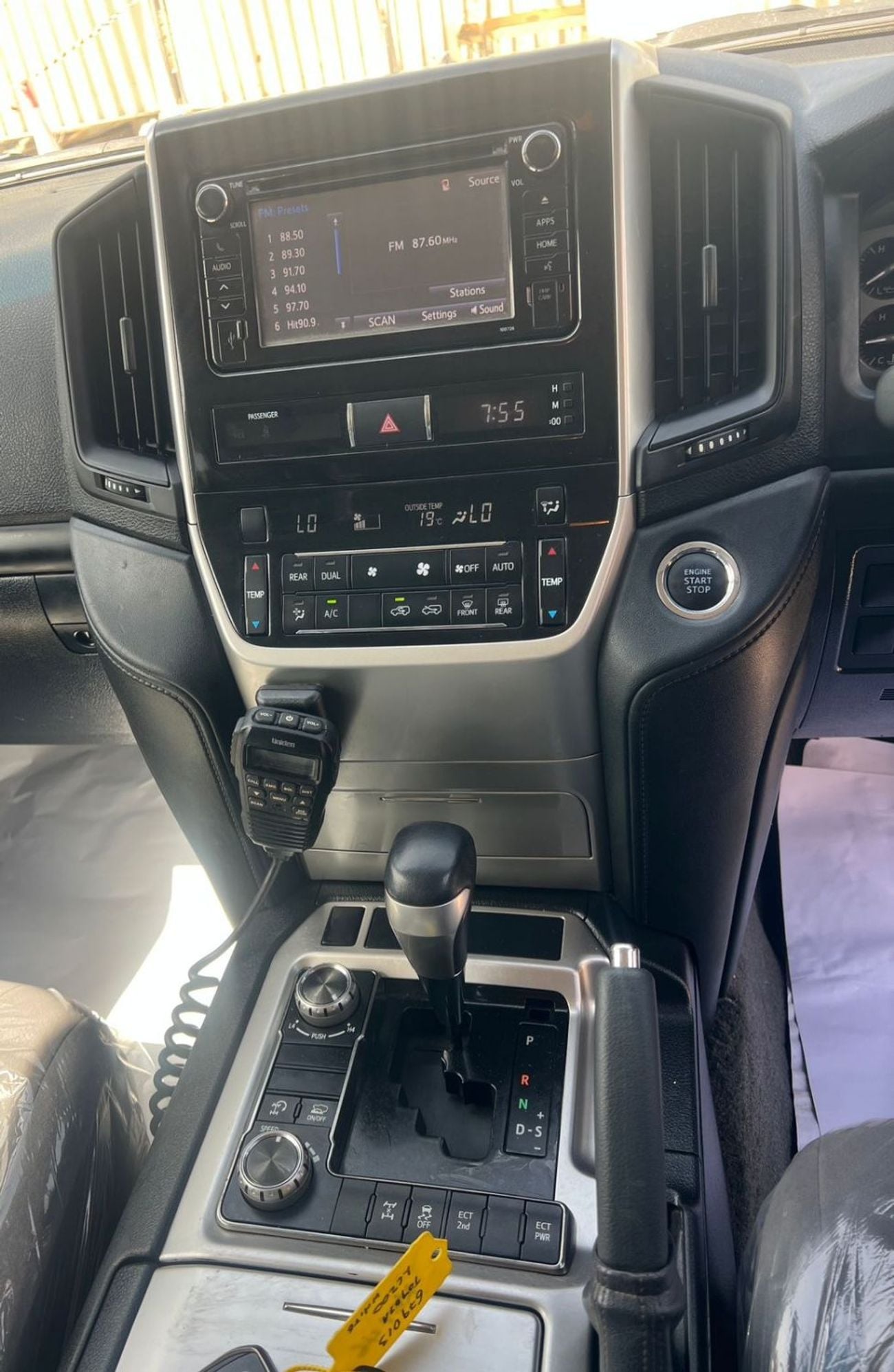 Toyota Land Cruiser GXR Land Cruiser ,Fuel Diesel ,Capacity 4500 cc ,Right Hand Drive ,For Export Only