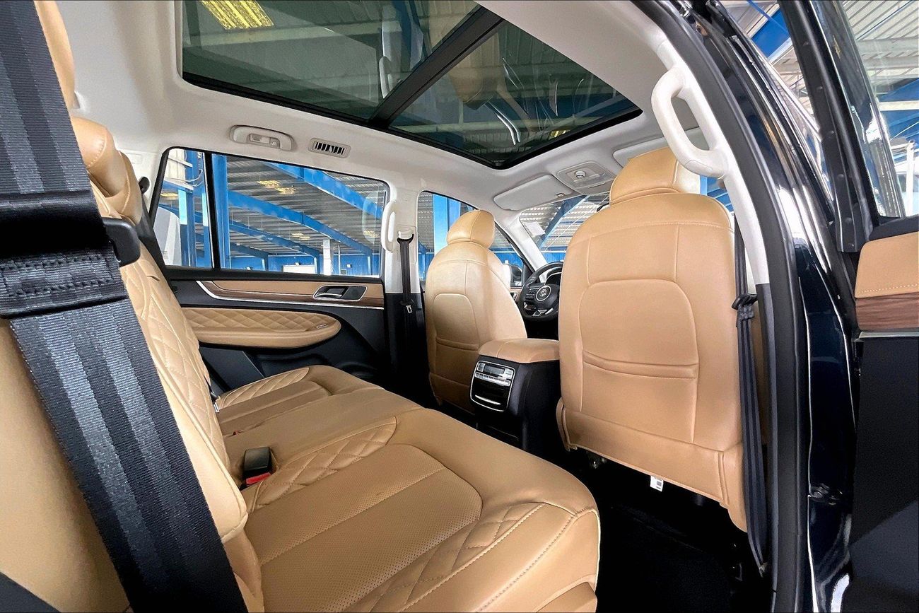 أم جي RX8 Luxury | شامل الضمان | 0 ﺪﻔﻋﺓ ﺃﻮﻟﻯ