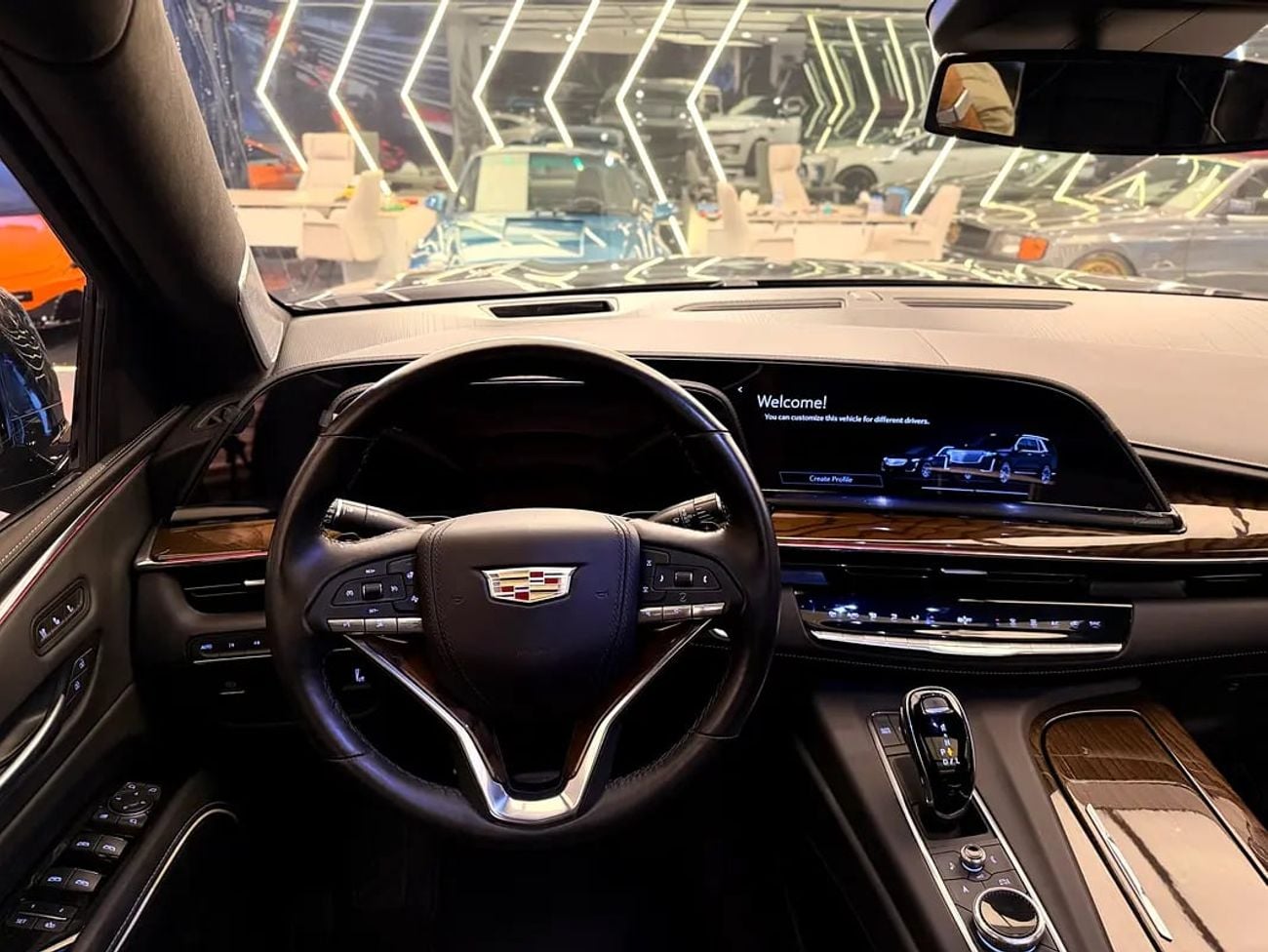 Cadillac Escalade SPORT PLATINUM - Japanese Specs - Brand