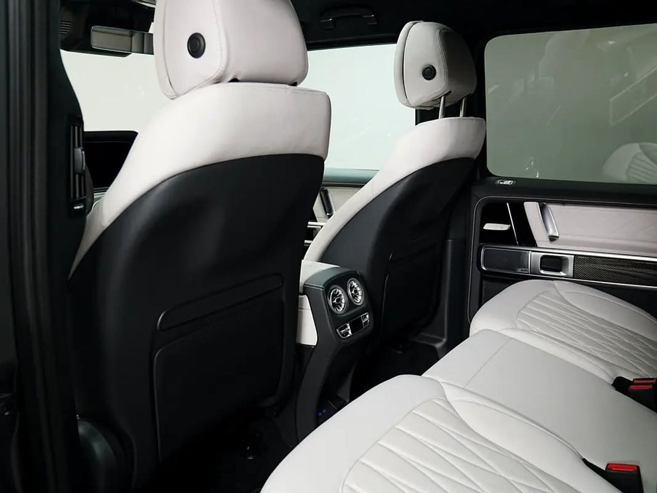 Mercedes Benz G63 AMG STANDARD G63 AMG | A22 suspension | WARRANTY | MANUFAKTUR Carbon package | Double Night
