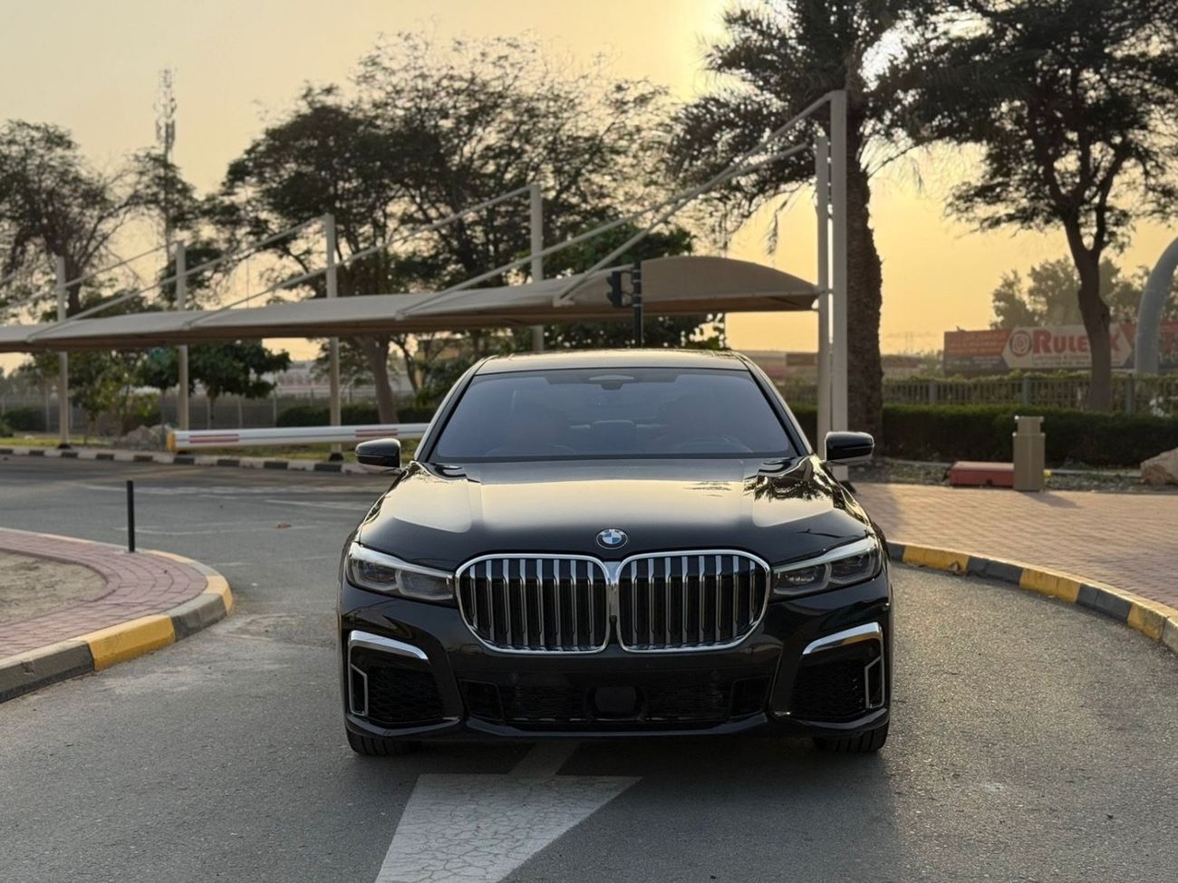 BMW 730Li Exclusive 2.0L
