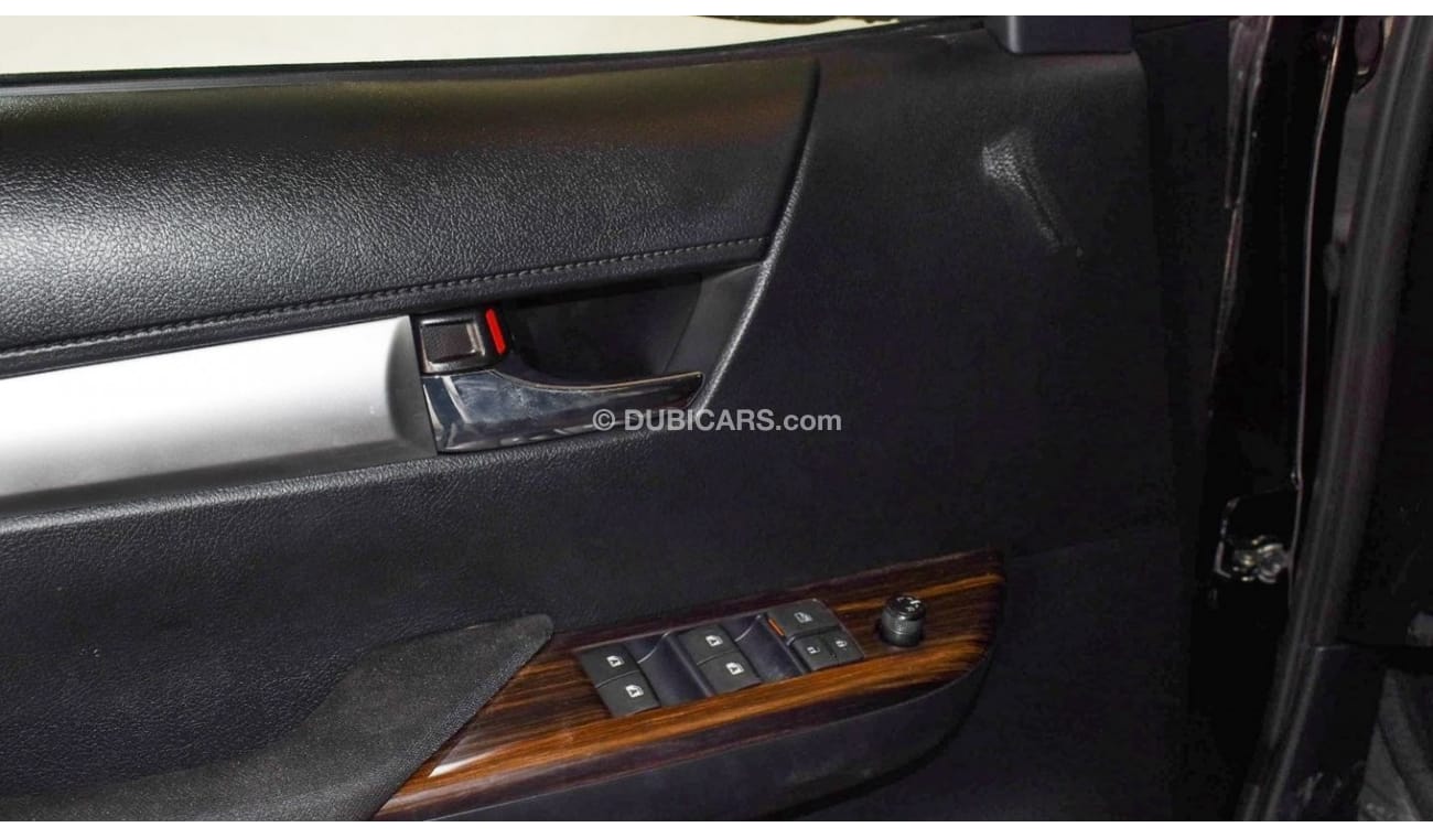 Toyota Hilux 2023 Toyota Hilux 4x4 DC 4.0L HI Petrol AT - Black inside black - Export only