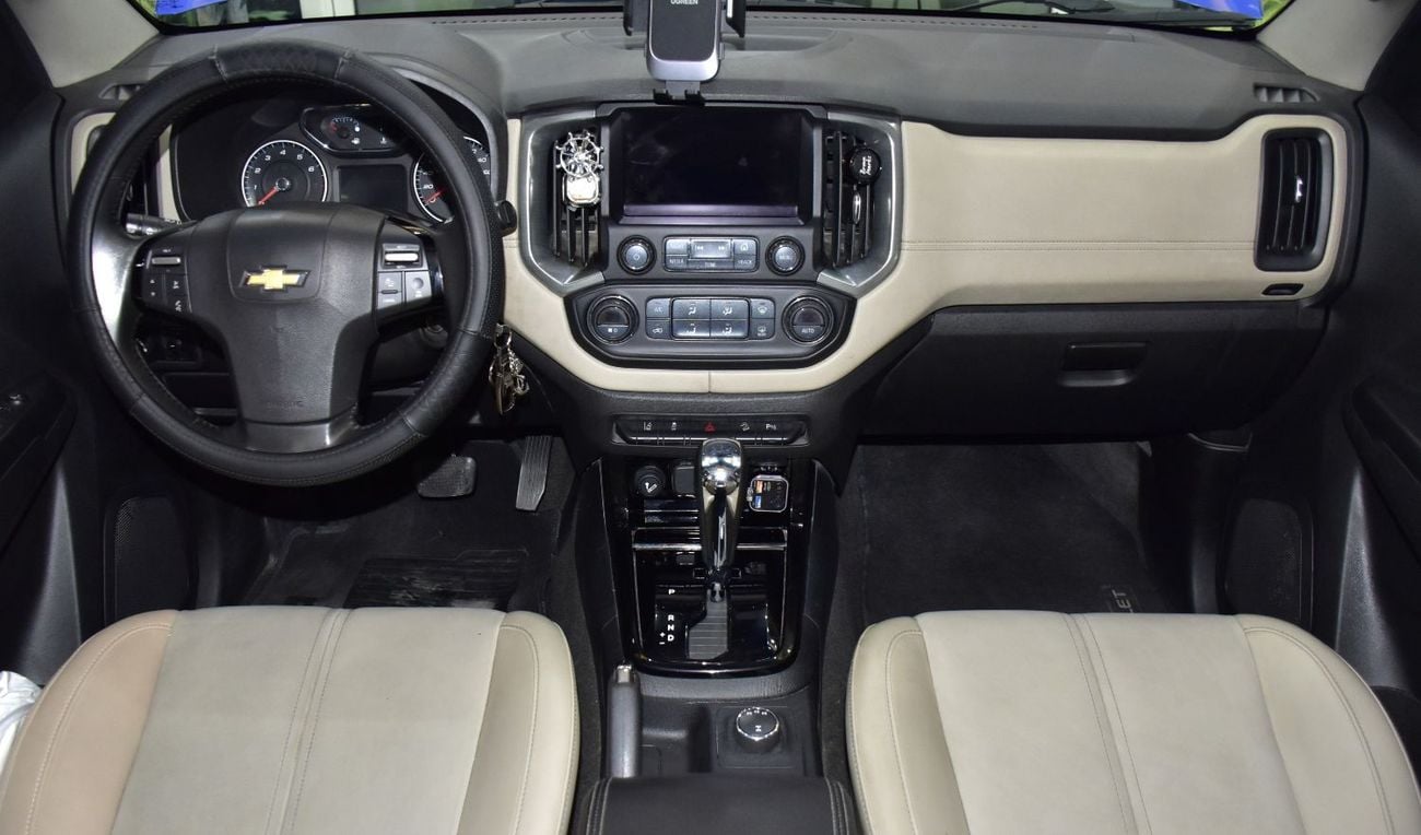 Chevrolet Trailblazer LT Z71 EXCELLENT DEAL for our Chevrolet Trailblazer Z71 ( 2018 Model ) in Blue Color GCC Specs