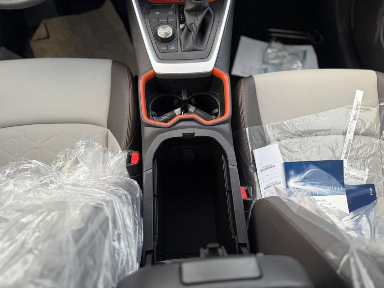 Toyota RAV4 2.5L Adventure With Rader (Saudi spec)