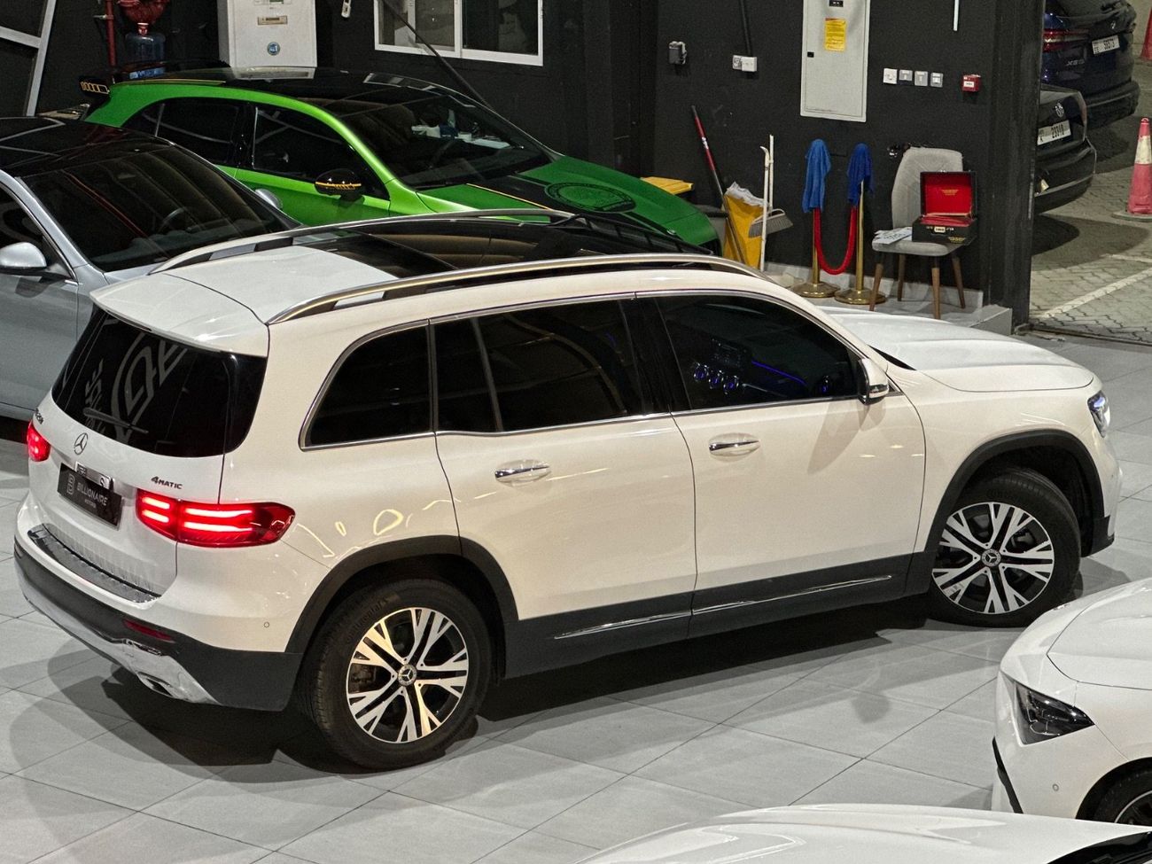 مرسيدس بنز GLB 250 4MATIC 2.0L (221 HP) MERCEDES-BENZ GLB250 4MATIC | 2024 | FULL OPTIONS | VERY GOOD CONDITIONS