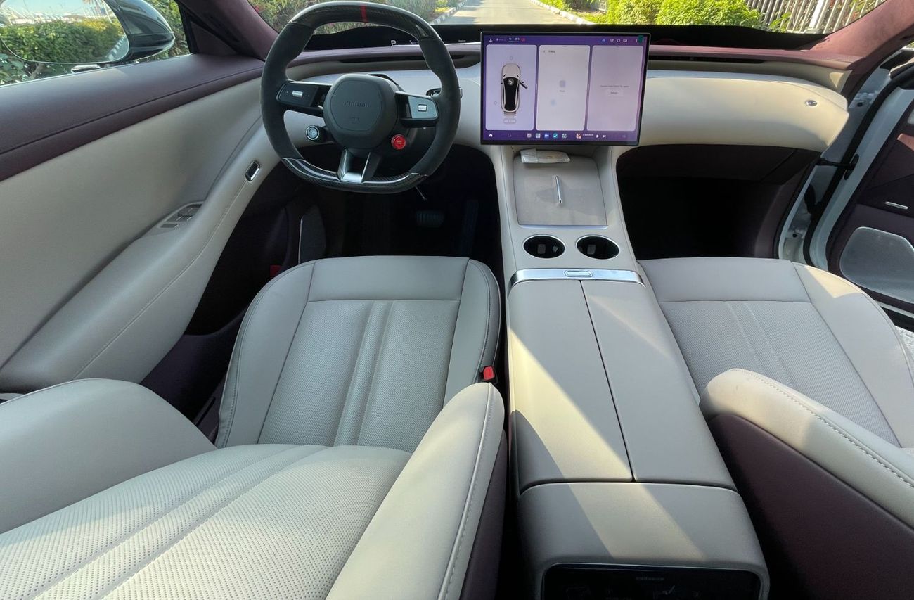 شاومى YU7 Max- 690 HP (681 bhp or 508 kW). range of up to 760 km