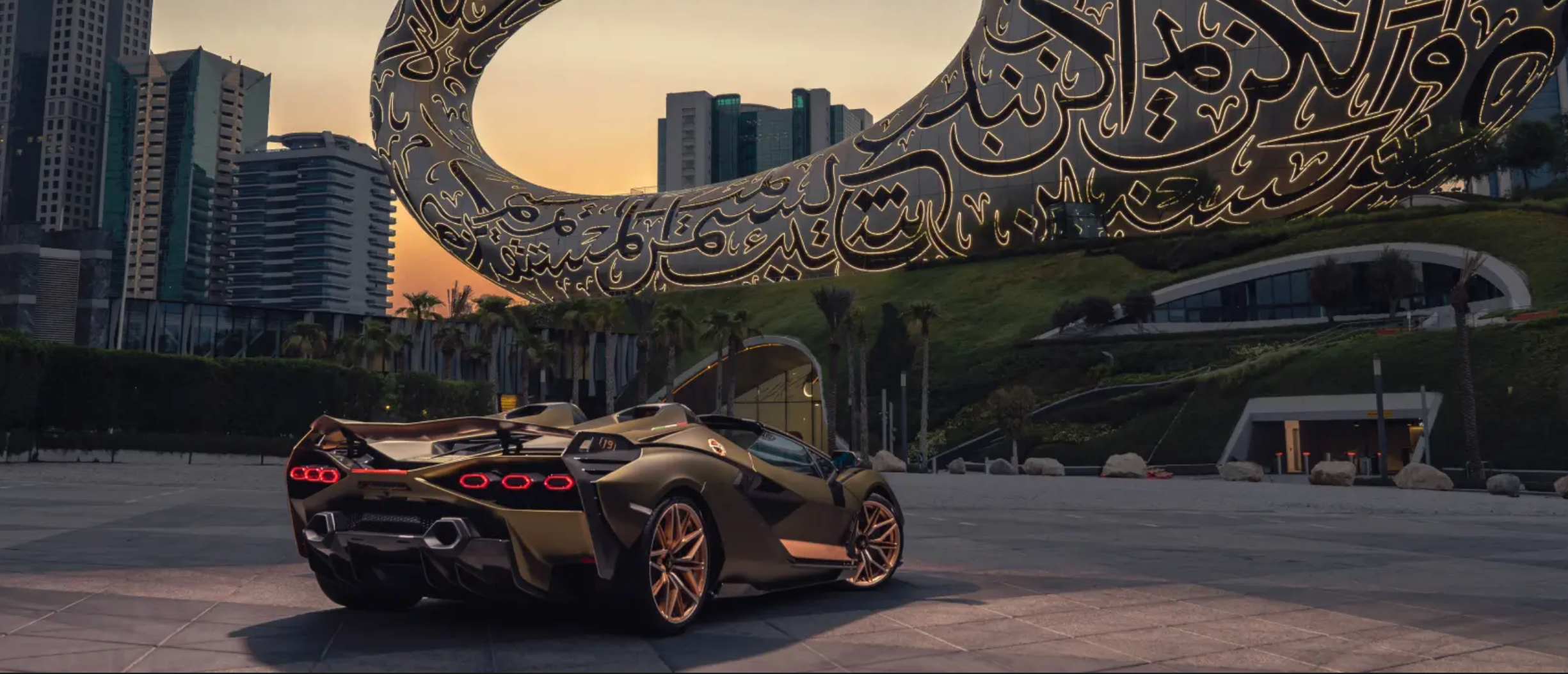 Lamborghini Sian Roadster exterior - Rear Left Angled