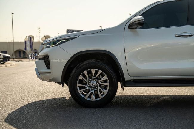 Toyota Fortuner VXR, миниатюра 24