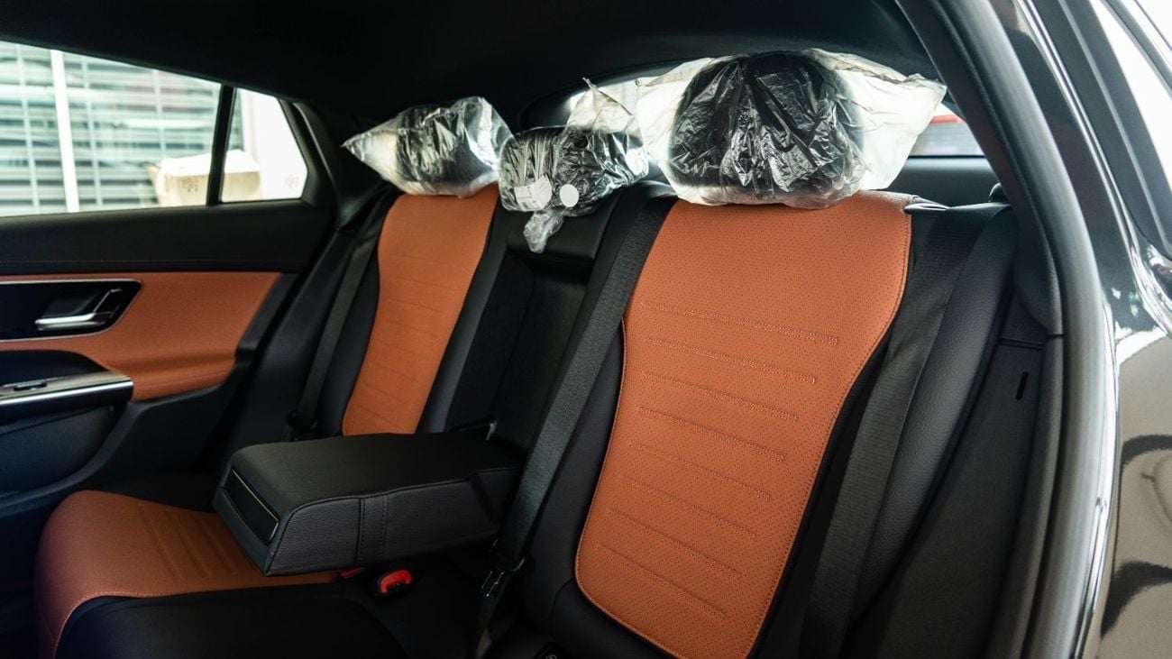 مرسيدس بنز GLC 200 Mercedes GLC 200 Coupe || Premium || 2025 || GCC