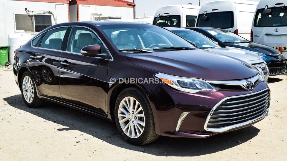 Toyota Avalon XLE for sale AED 53,000. Burgundy, 2017